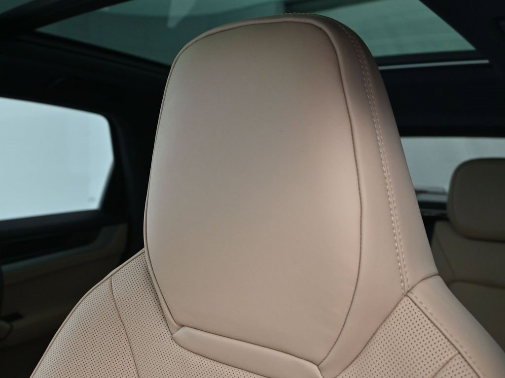 New 2026 Porsche Cayenne image 19