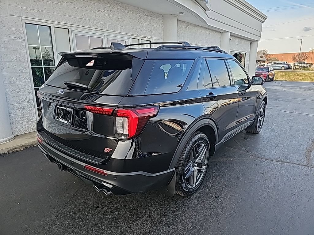 New 2026 Ford Explorer ST w/ Sun And Sound Package AWD/4WD image 4