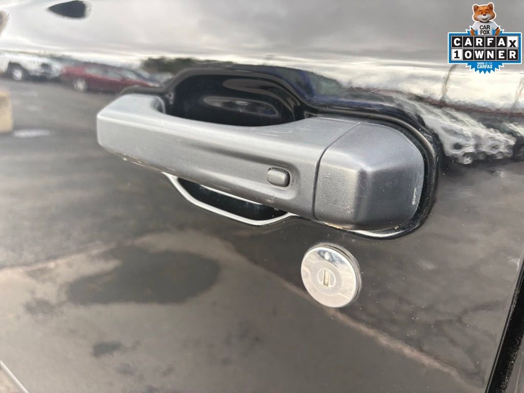 Used 2023 Jeep Wrangler Sahara w/ Cold Weather Group image 12