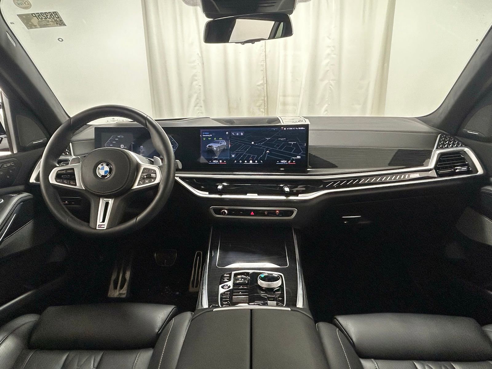 Used 2025 BMW X7 M60i w/ Executive Package image 8