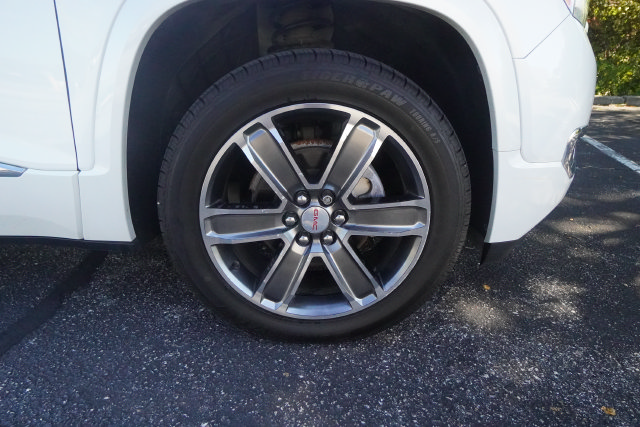 Used 2017 GMC Acadia Denali w/ Technology Package FWD image 34