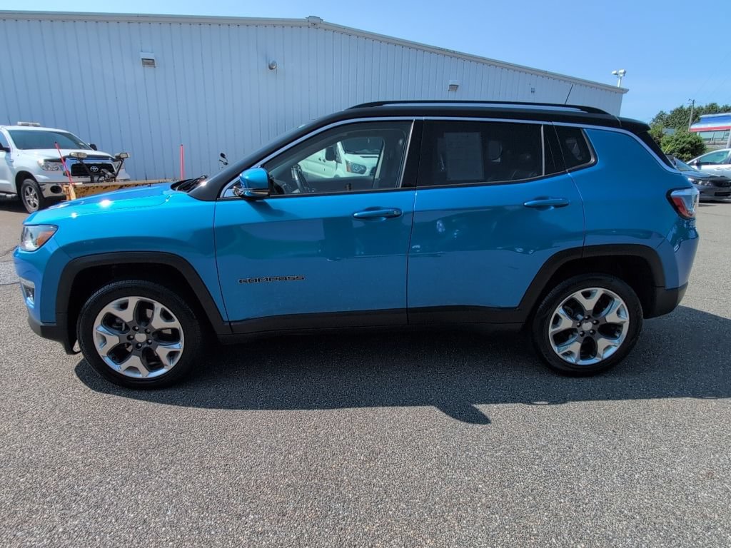 Used 2017 Jeep Compass Limited AWD/4WD image 3