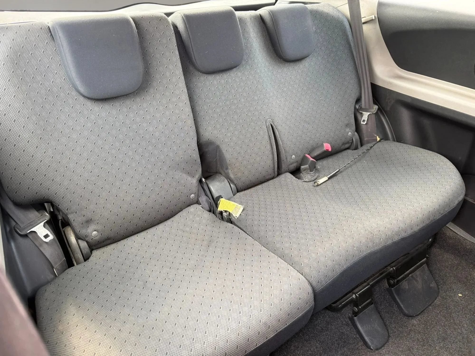 Used 2009 Toyota Yaris 2-Door Hatchback FWD image 20