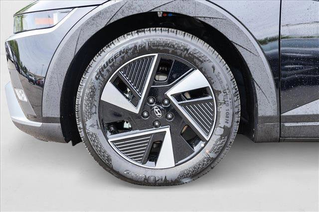New 2025 Hyundai Ioniq 5 SE image 9