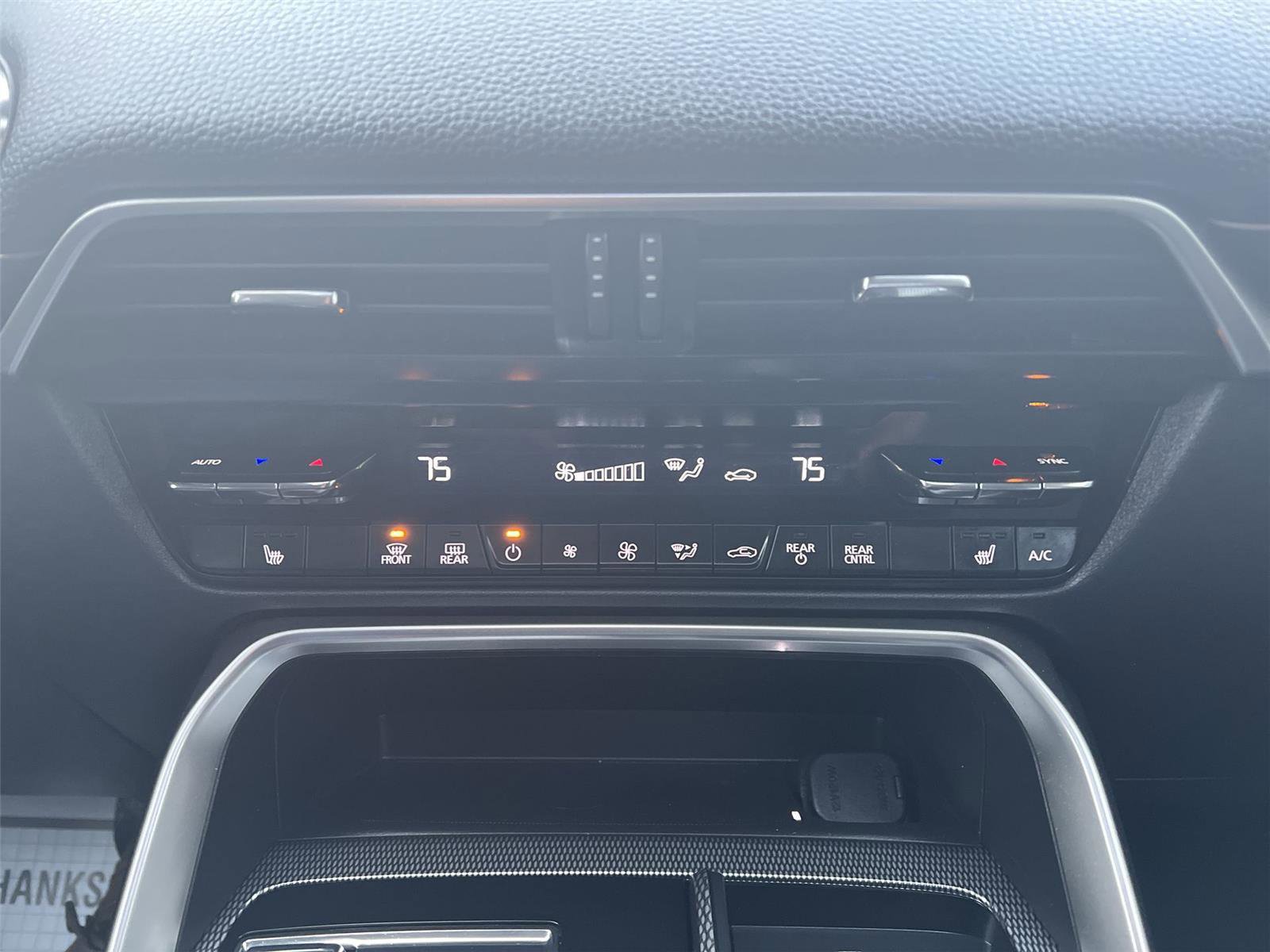 Used 2024 MAZDA CX-90 3.3 Turbo w/ Preferred Plus image 17