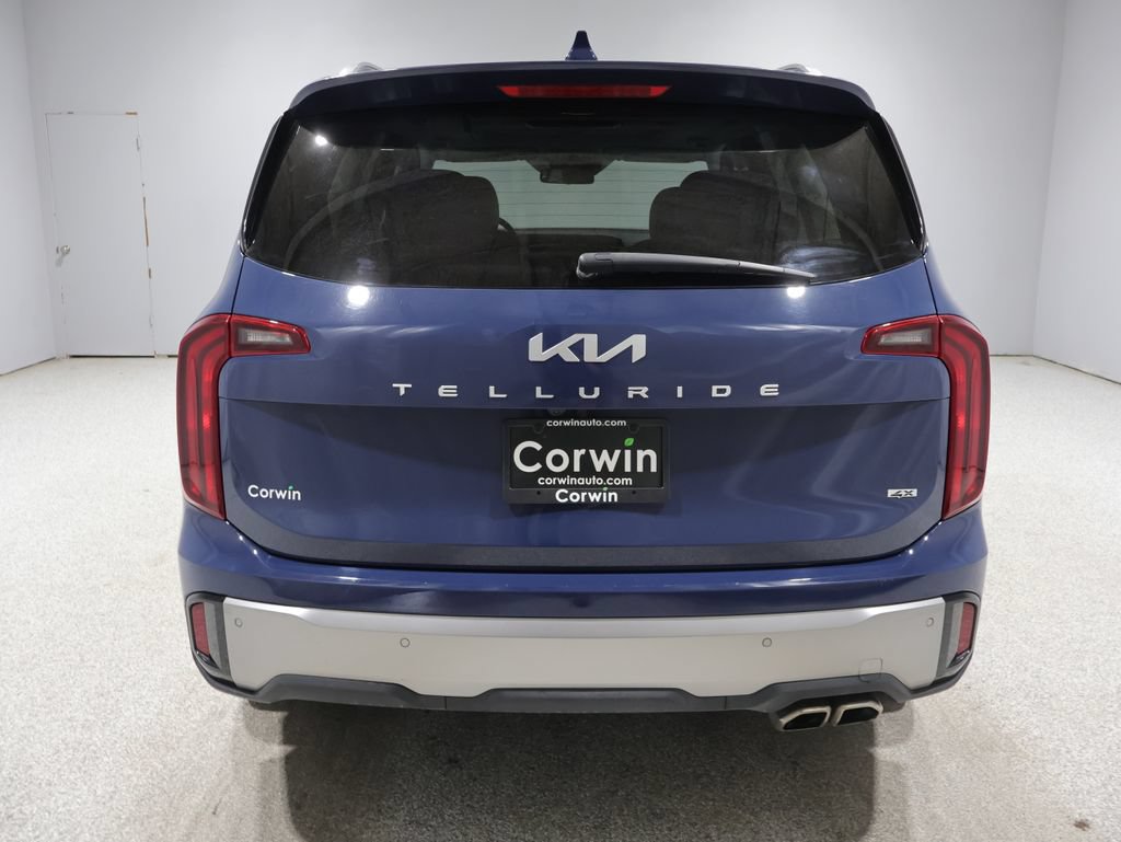 Used 2025 Kia Telluride S AWD/4WD image 3
