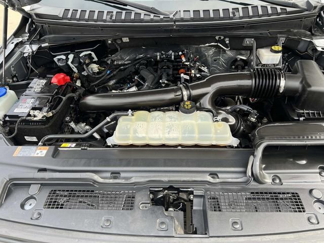 Used 2023 Ford Expedition XLT image 28