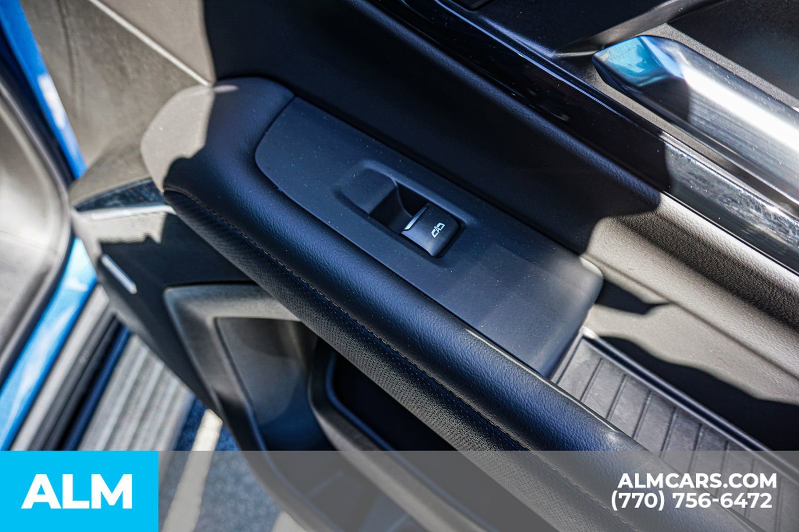 Used 2025 Chevrolet Suburban High Country image 53