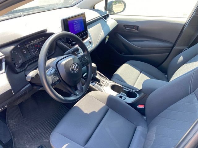Used 2025 Toyota Corolla LE FWD image 14