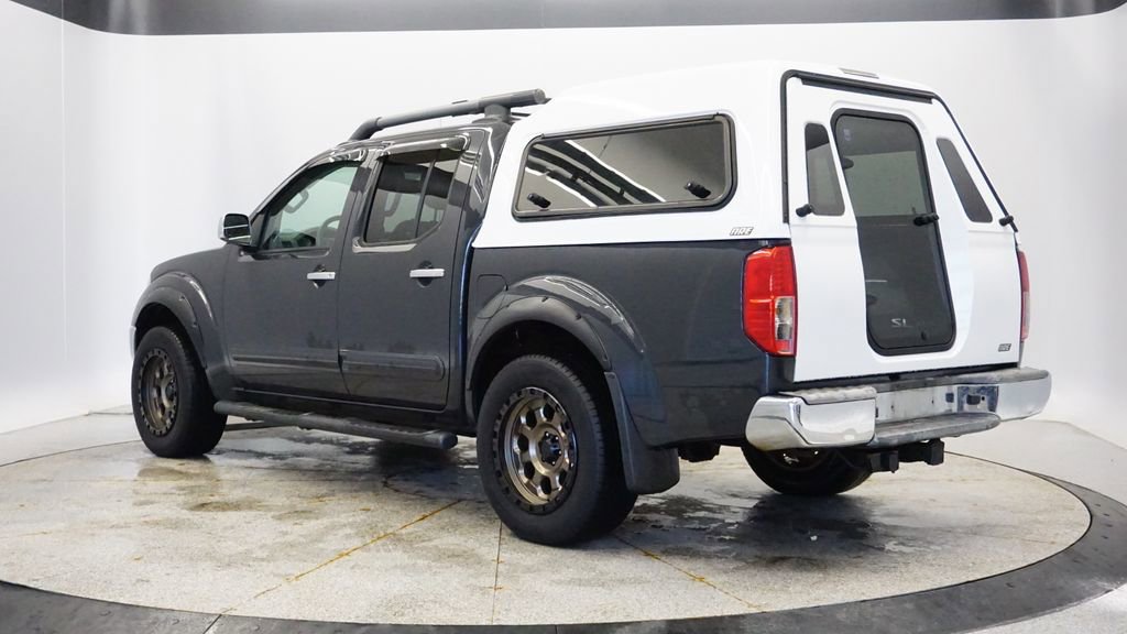 Used 2012 Nissan Frontier SL w/ Moonroof Pkg image 3