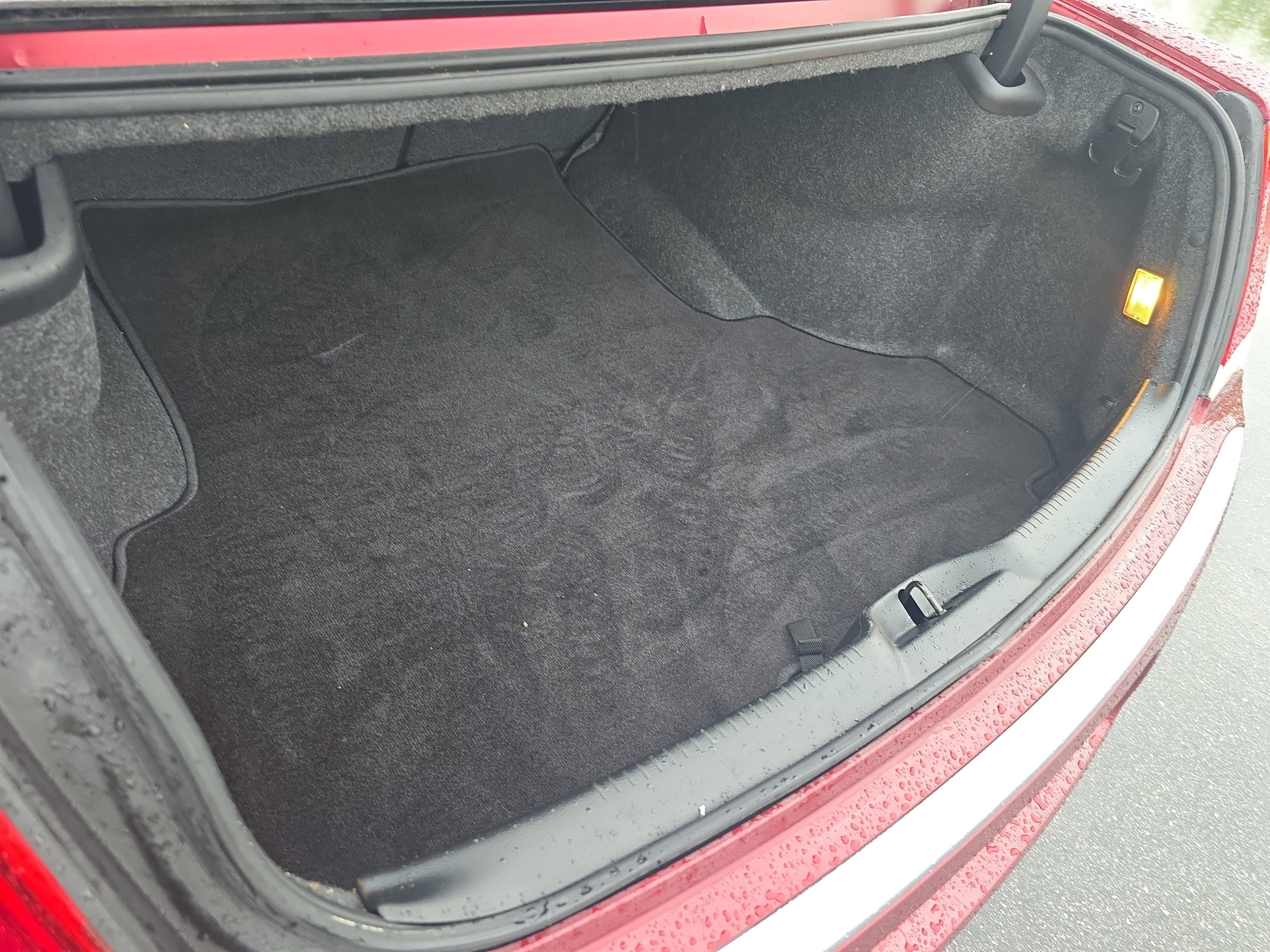 Used 2018 Chrysler 300 C w/ Safetytec Plus Group RWD image 12