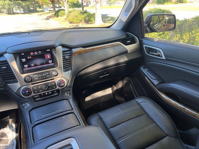 Used 2015 GMC Yukon Denali w/ Premium Package AWD/4WD image 28