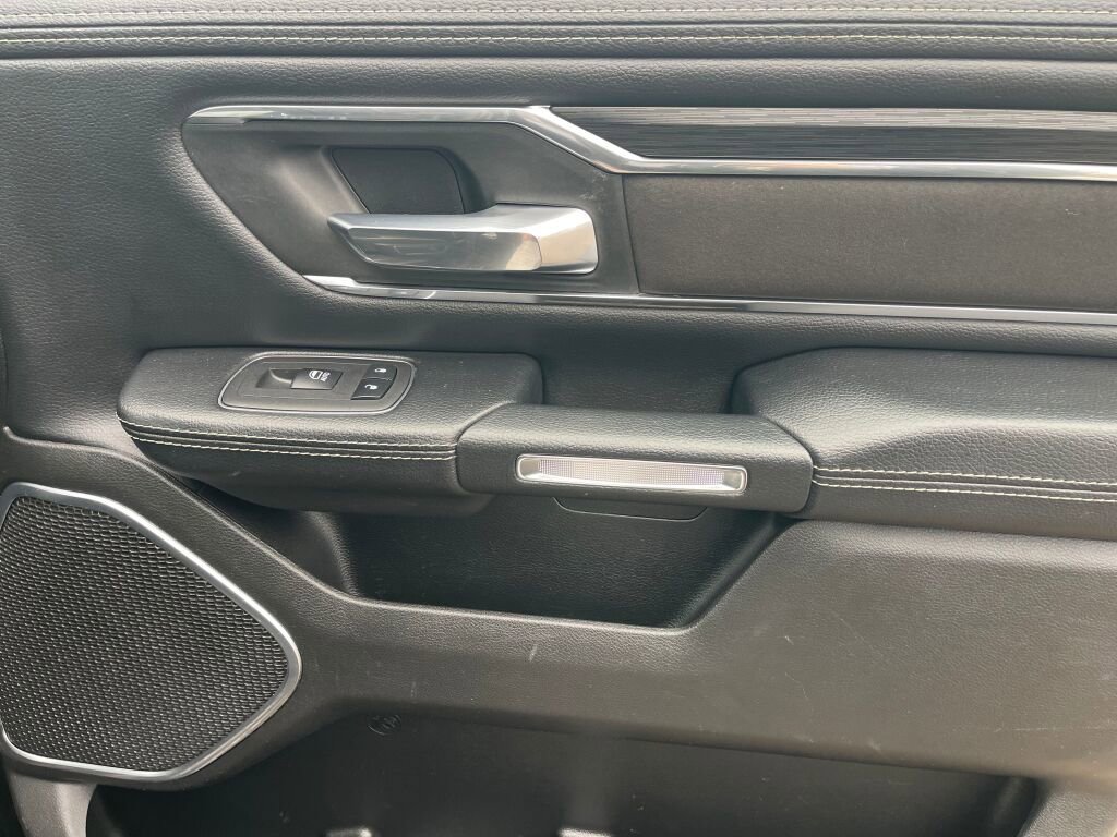 Used 2024 RAM 1500 Laramie image 24