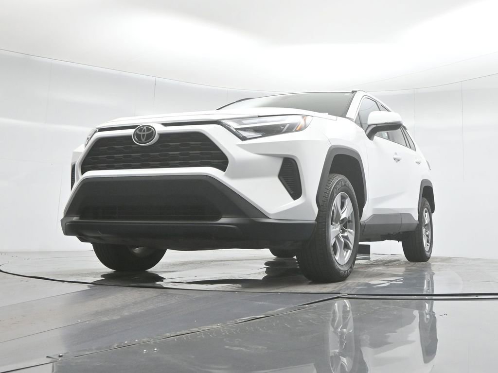 Used 2024 Toyota RAV4 XLE image 45