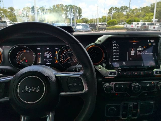 Used 2023 Jeep Gladiator Mojave w/ Cold Weather Group AWD/4WD image 18