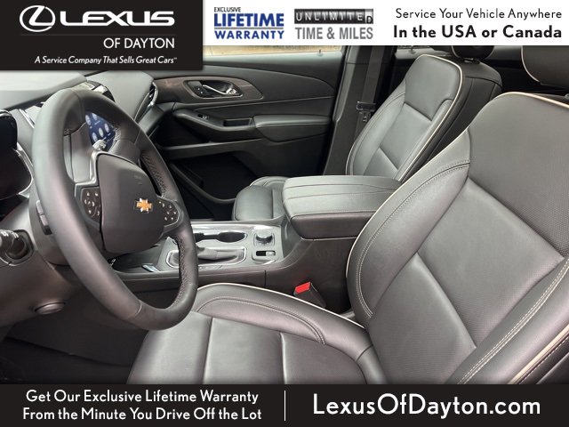Used 2023 Chevrolet Traverse Premier image 12
