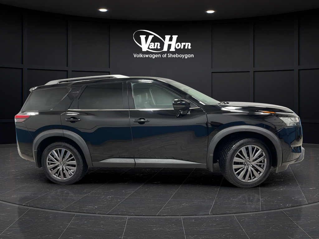 Used 2024 Nissan Pathfinder SL w/ SL Premium Package AWD/4WD image 8