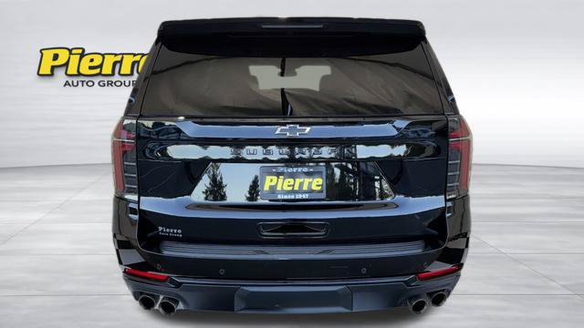 Used 2025 Chevrolet Suburban Z71 AWD/4WD image 2
