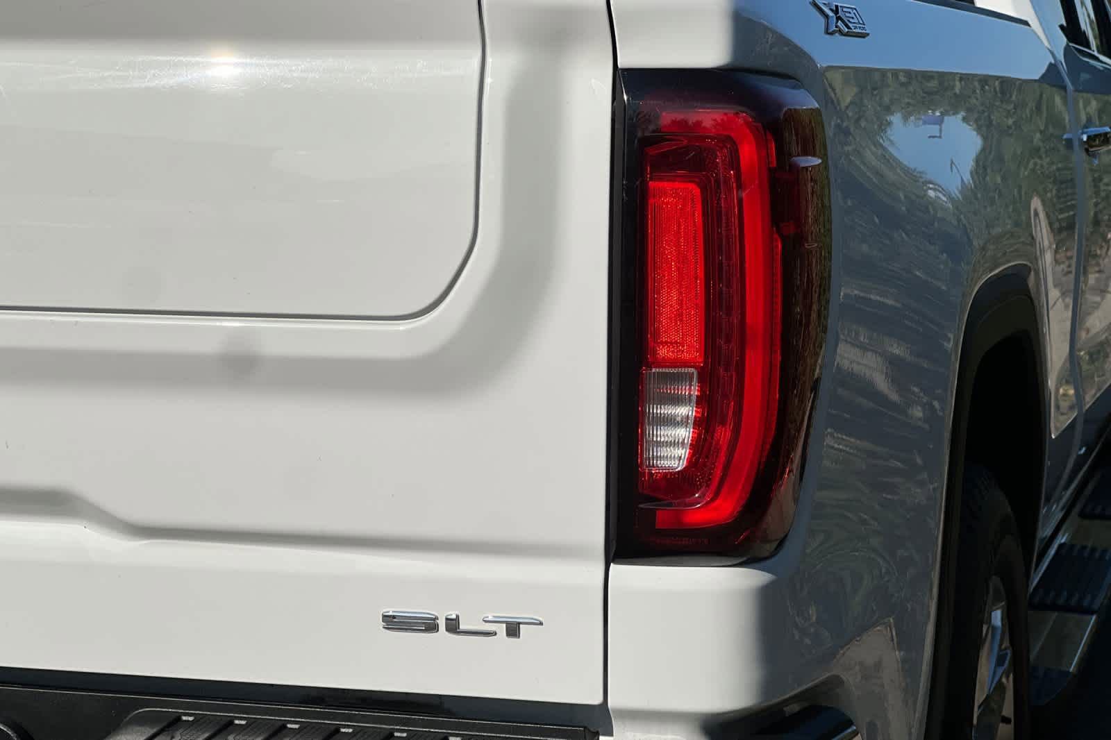 Used 2019 GMC Sierra 1500 SLT w/ SLT Premium Plus Package image 27