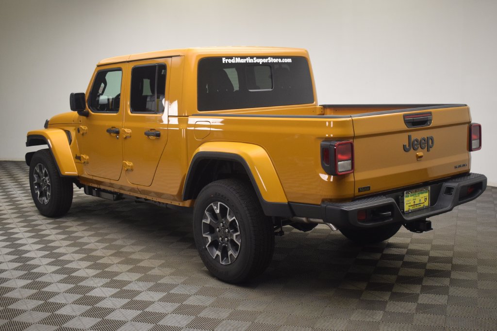 New 2026 Jeep Gladiator Sport AWD/4WD image 13