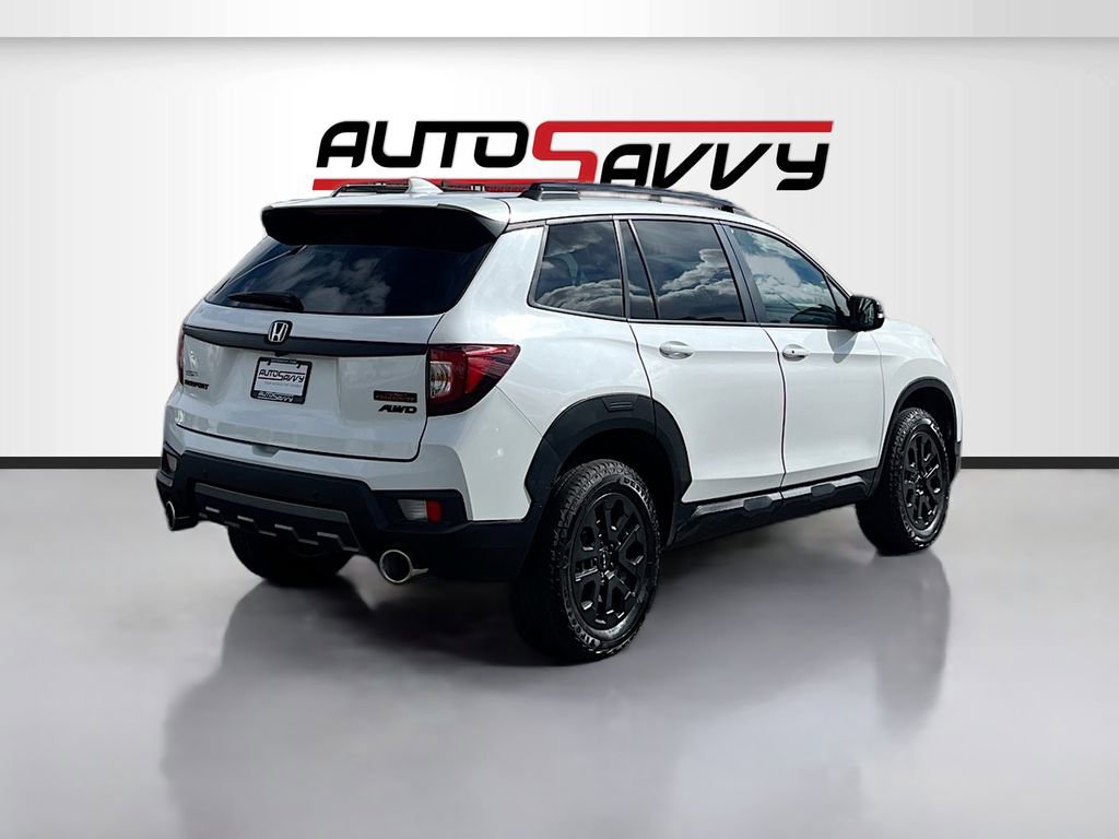 Used 2023 Honda Passport TrailSport image 7
