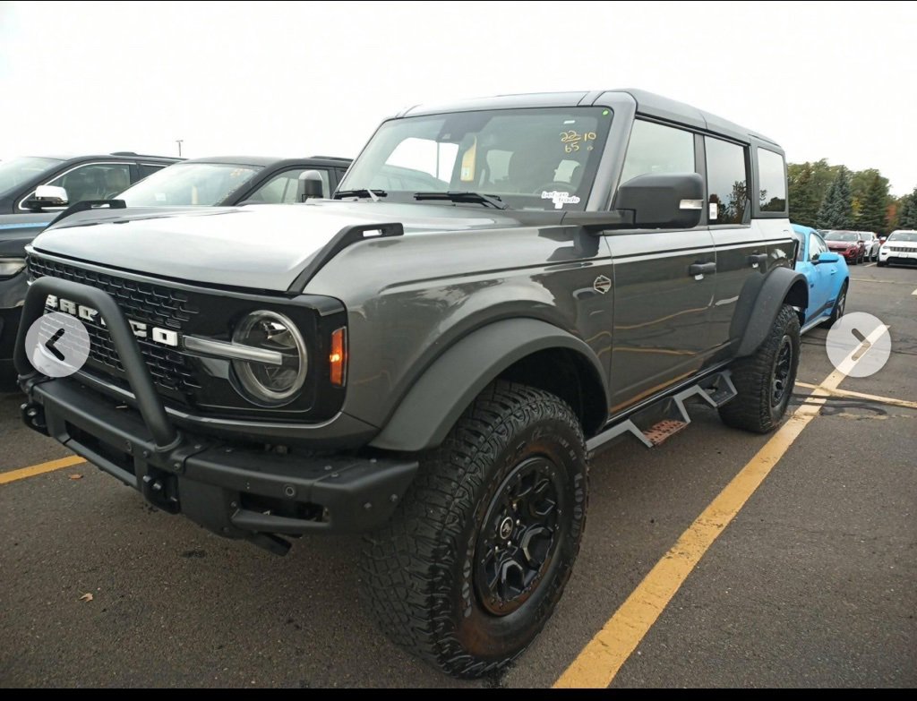 Used 2022 Ford Bronco Wildtrak image 2