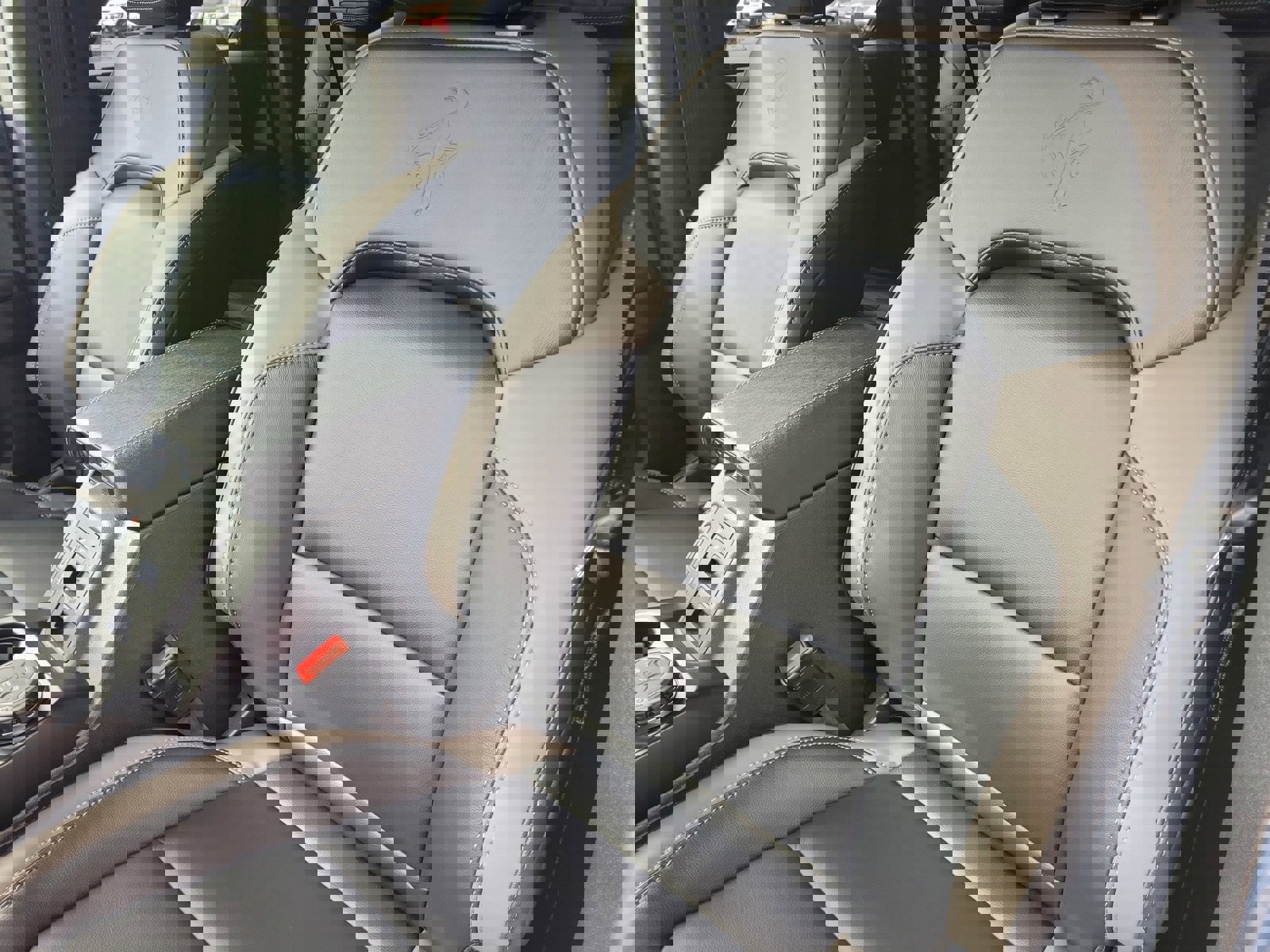 New 2025 Ford Bronco Outer Banks image 8