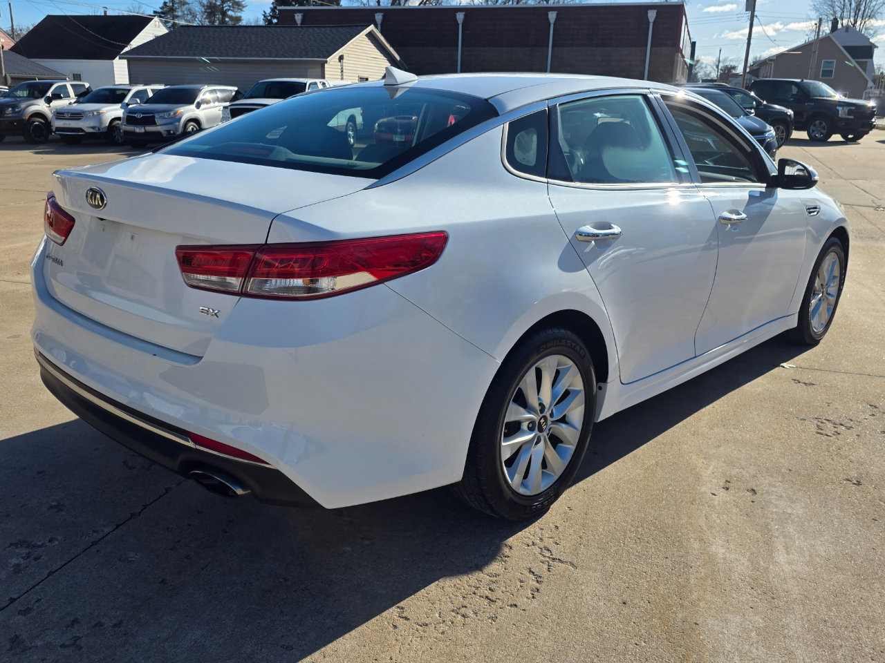 Used 2016 Kia Optima EX image 18