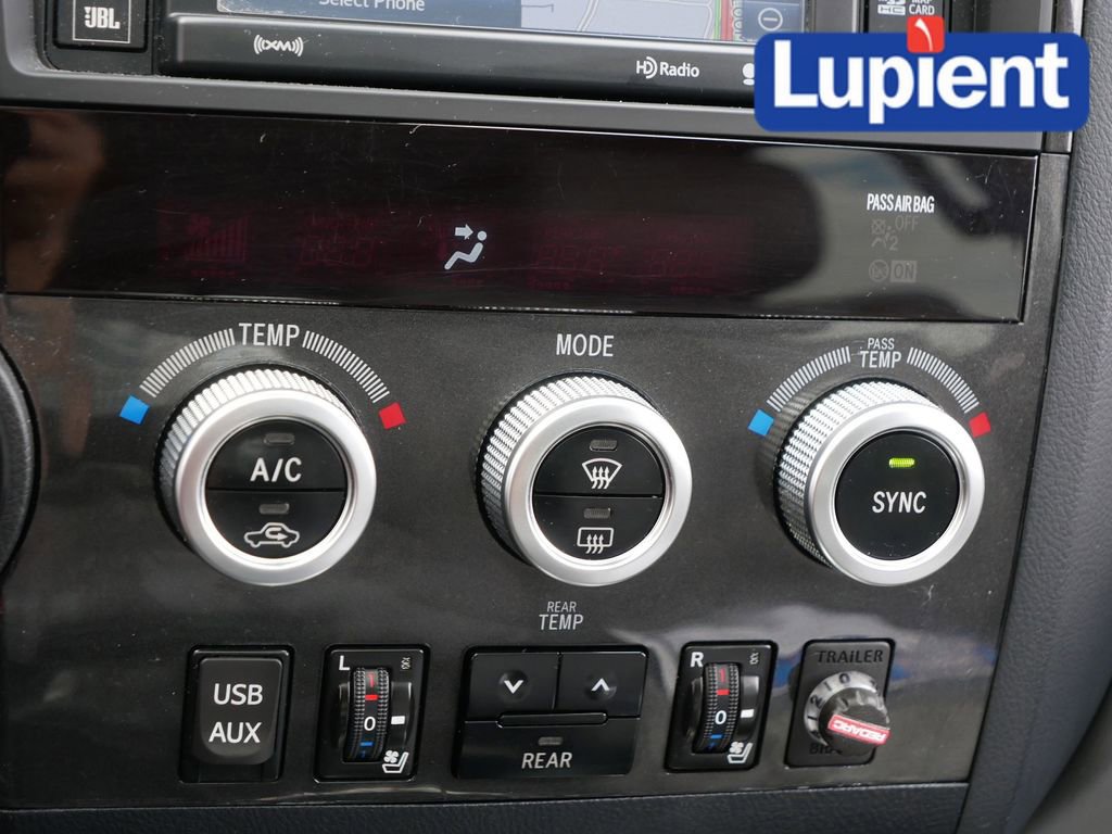 Used 2019 Toyota Sequoia Platinum AWD/4WD image 23