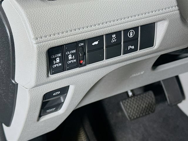Certified 2023 Honda Odyssey Touring image 26