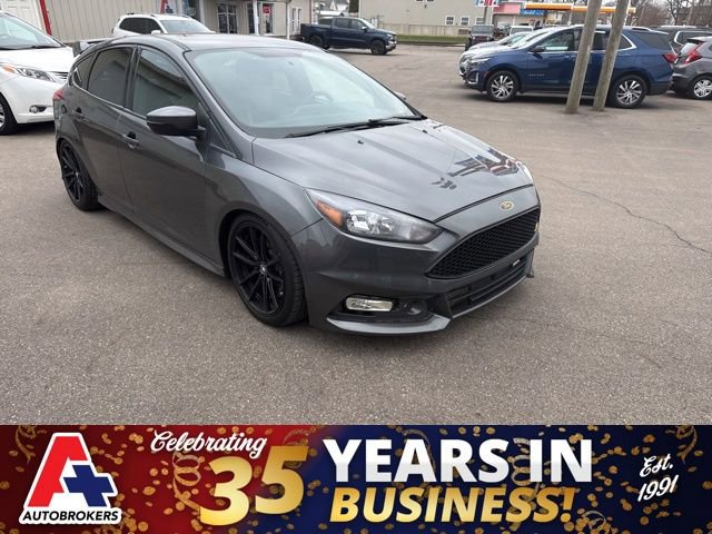 Used 2018 Ford Focus ST image 1