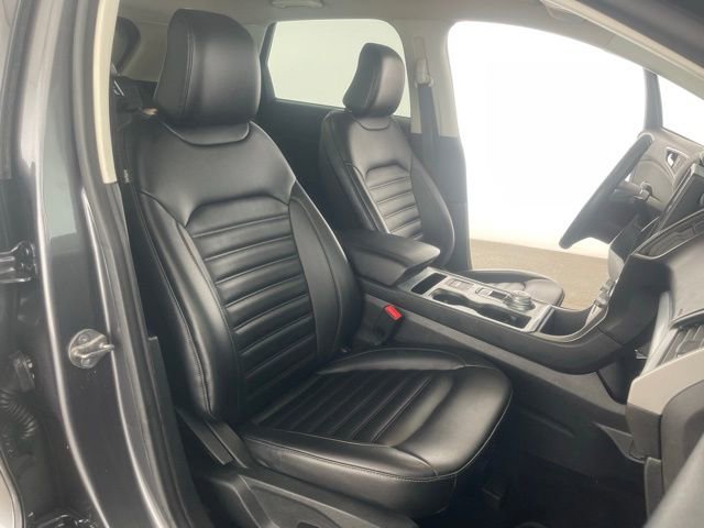 Used 2022 Ford Edge SEL image 46