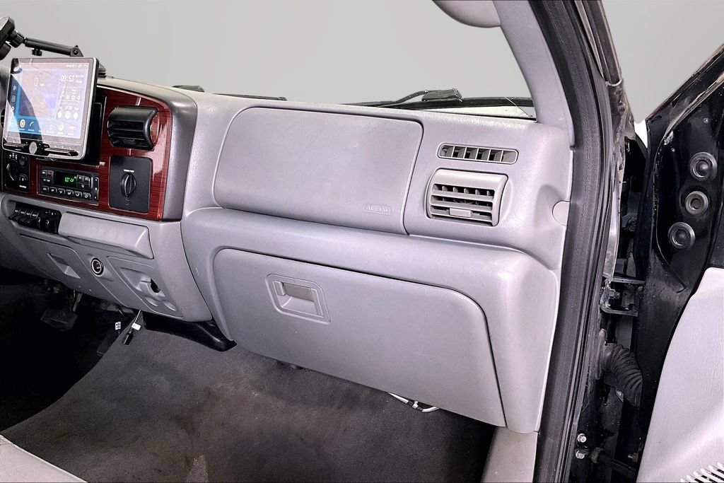 Used 2006 Ford F250 XL AWD/4WD image 21