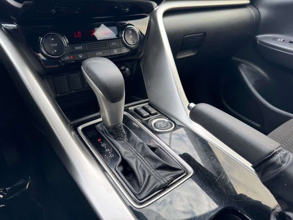 Used 2023 Mitsubishi Eclipse Cross LE image 18