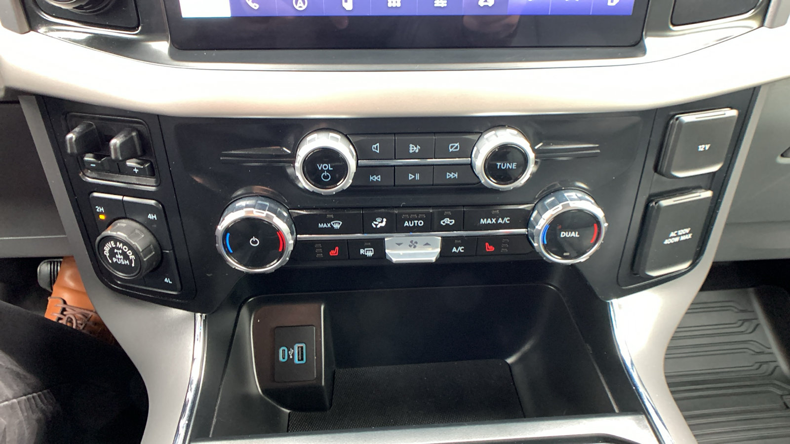 Used 2023 Ford F150 XLT w/ Equipment Group 302A High AWD/4WD image 18