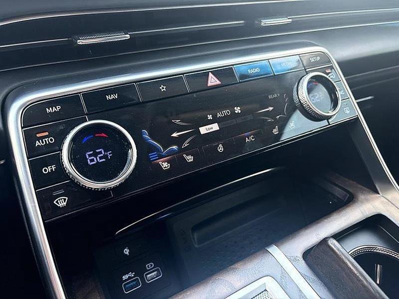 Used 2024 Genesis GV80 3.5T Prestige Signature AWD/4WD image 38