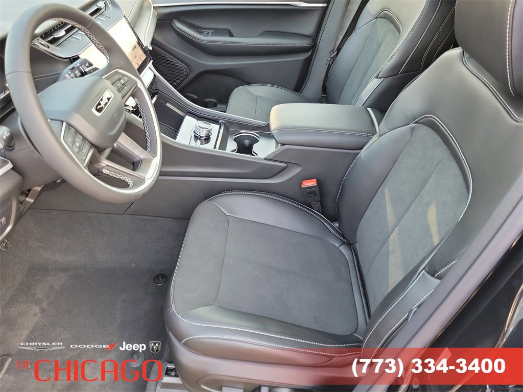 New 2026 Jeep Grand Cherokee Laredo image 19