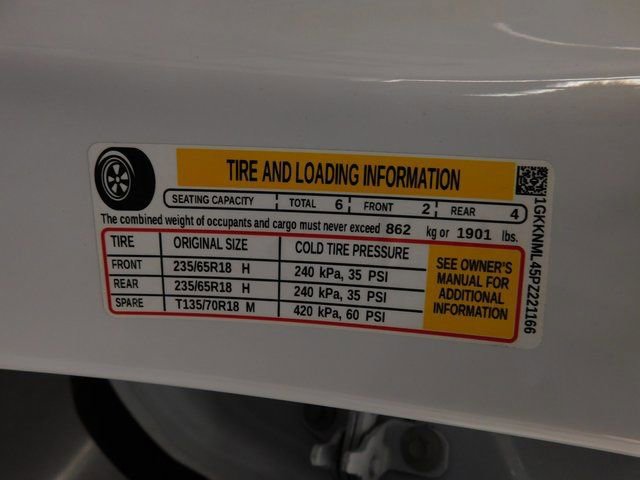 Used 2023 GMC Acadia SLT image 55