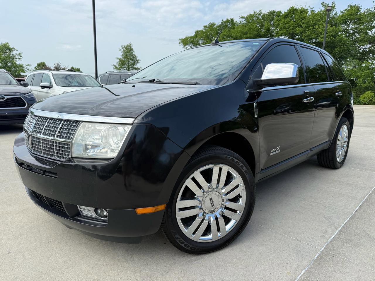 Used 2009 Lincoln MKX AWD image 1