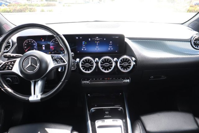 Used 2025 Mercedes-Benz GLA 250 image 15