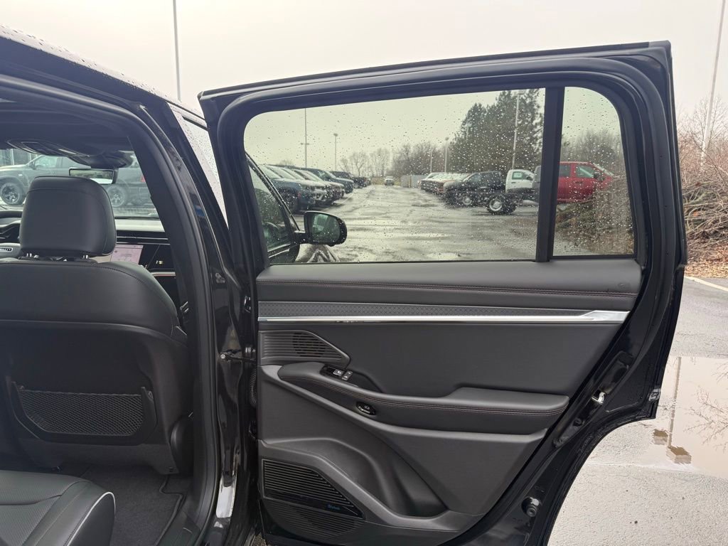 New 2025 Jeep Wagoneer S Limited w/ Comfort Package image 46