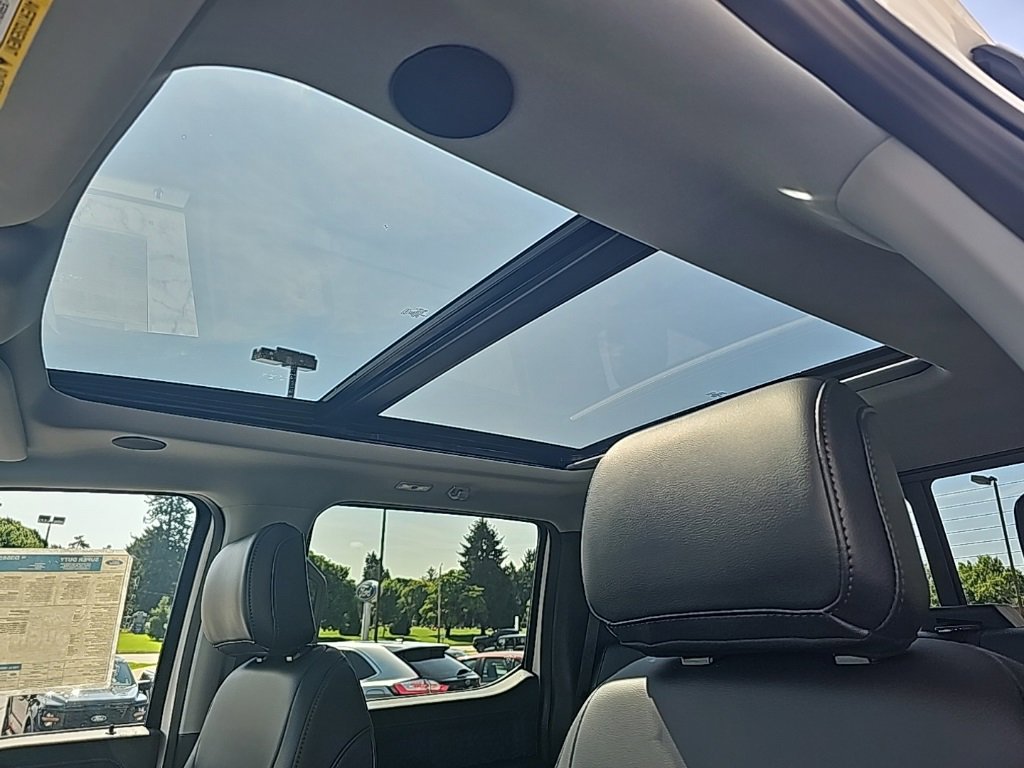 New 2025 Ford F250 Lariat w/ Lariat Ultimate Package image 11