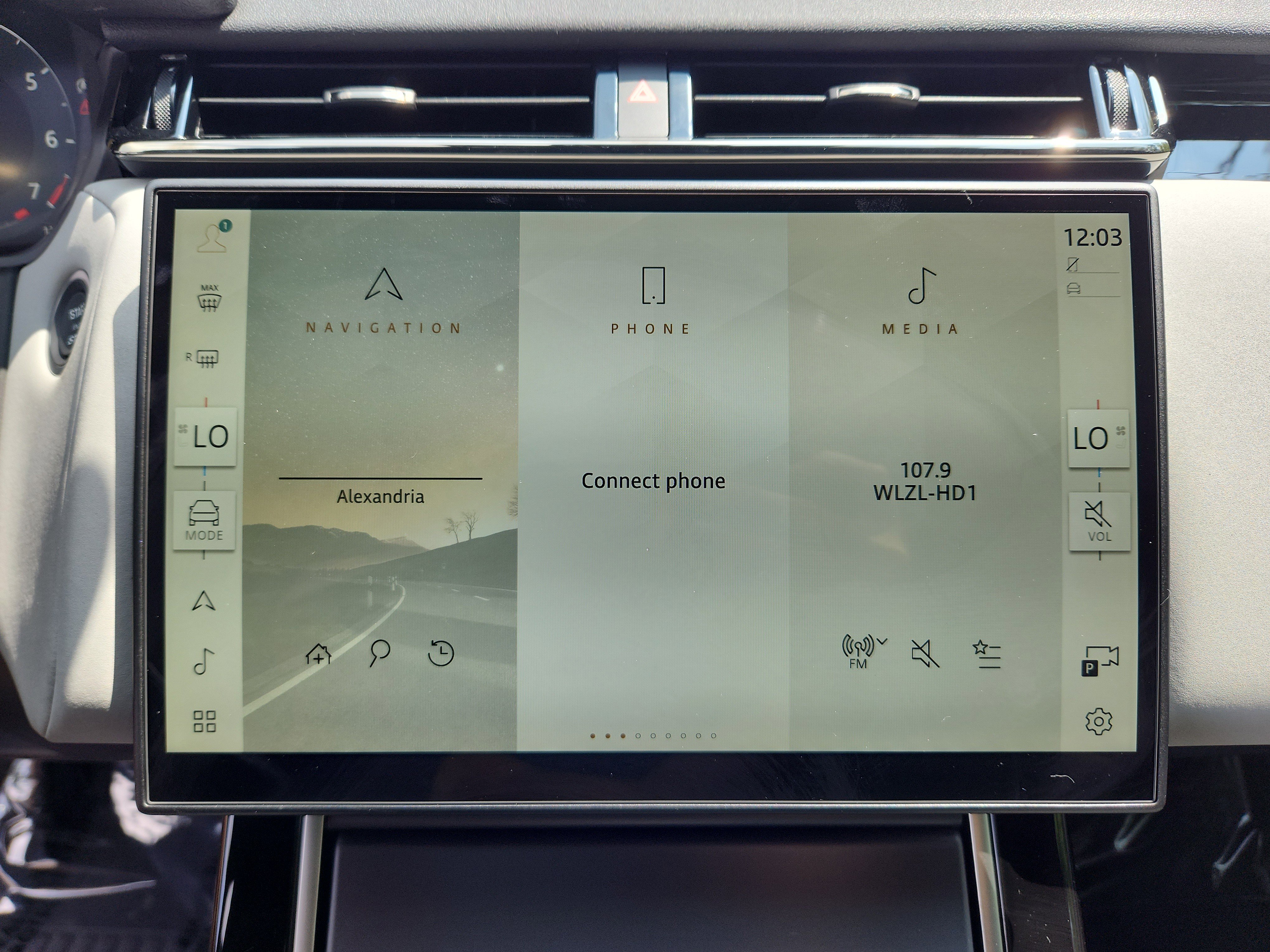 Used 2026 Land Rover Range Rover Velar S image 17