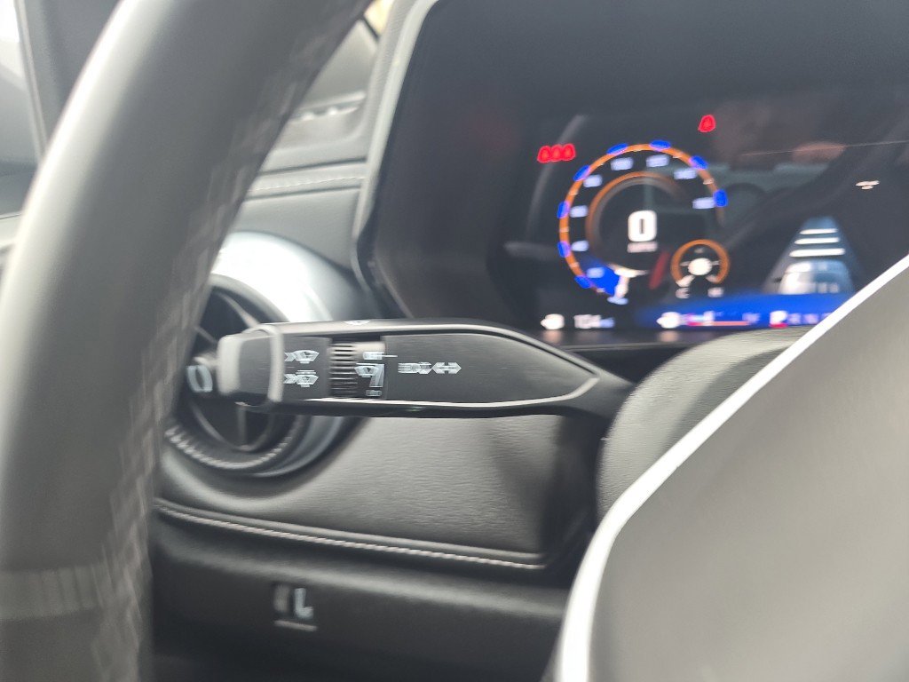 Used 2025 Chevrolet Colorado LT image 27