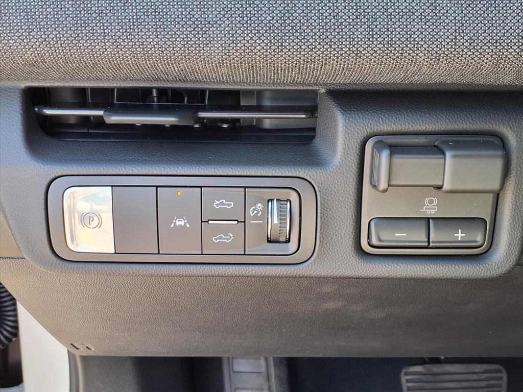 New 2026 GMC Sierra EV Elevation image 17