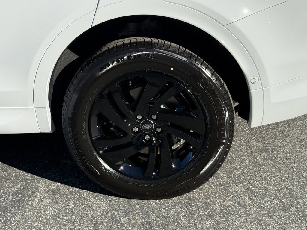 New 2025 Land Rover Discovery Sport S image 10