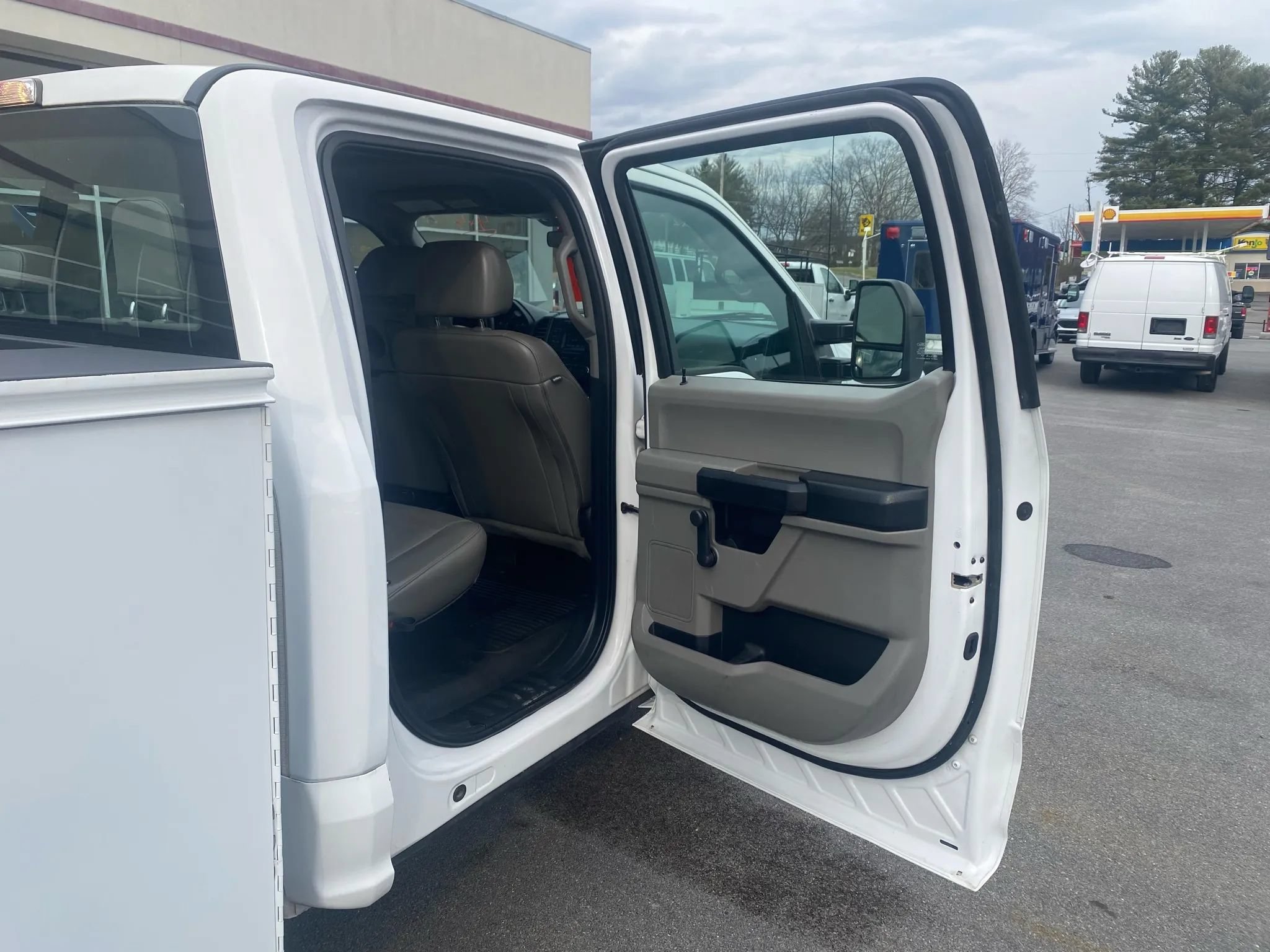 Used 2019 Ford F250 XL AWD/4WD image 26