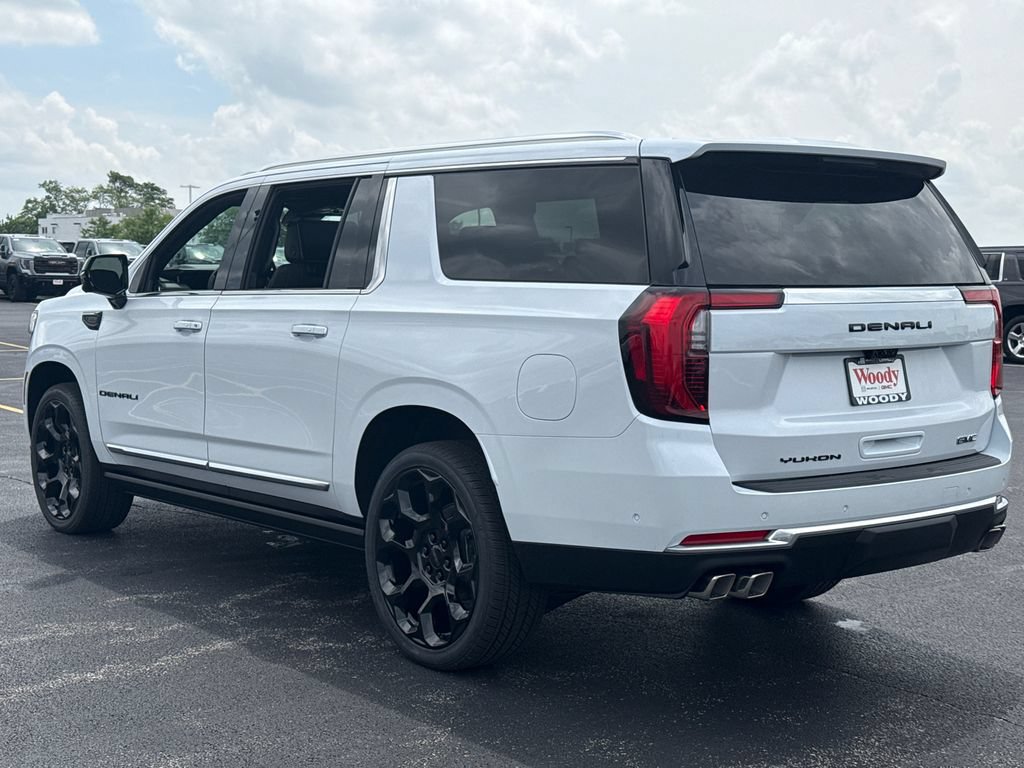 New 2026 GMC Yukon XL Denali w/ Denali Reserve Package AWD/4WD image 10