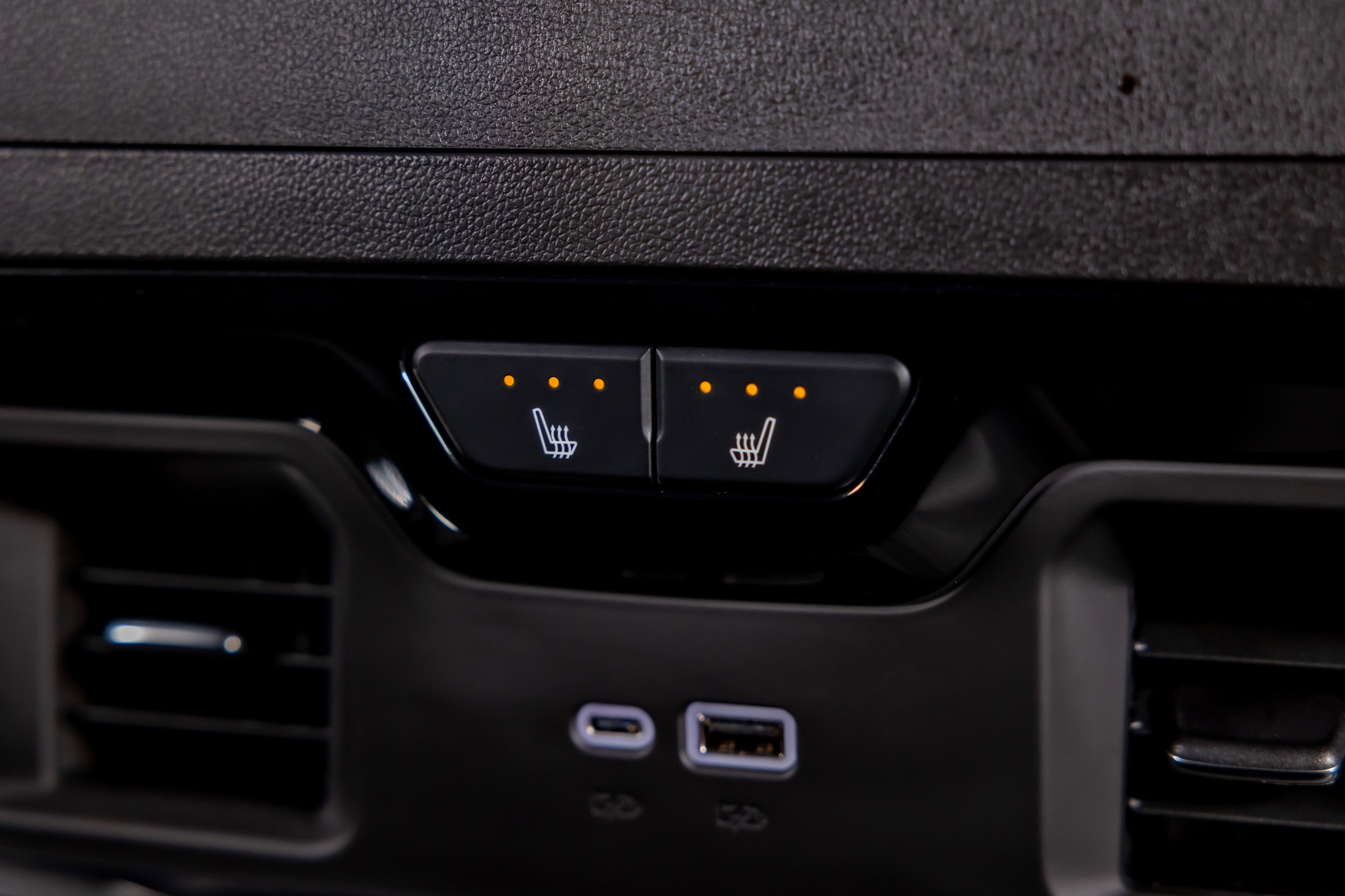Used 2025 Chevrolet Silverado 1500 ZR2 w/ Technology Package image 23