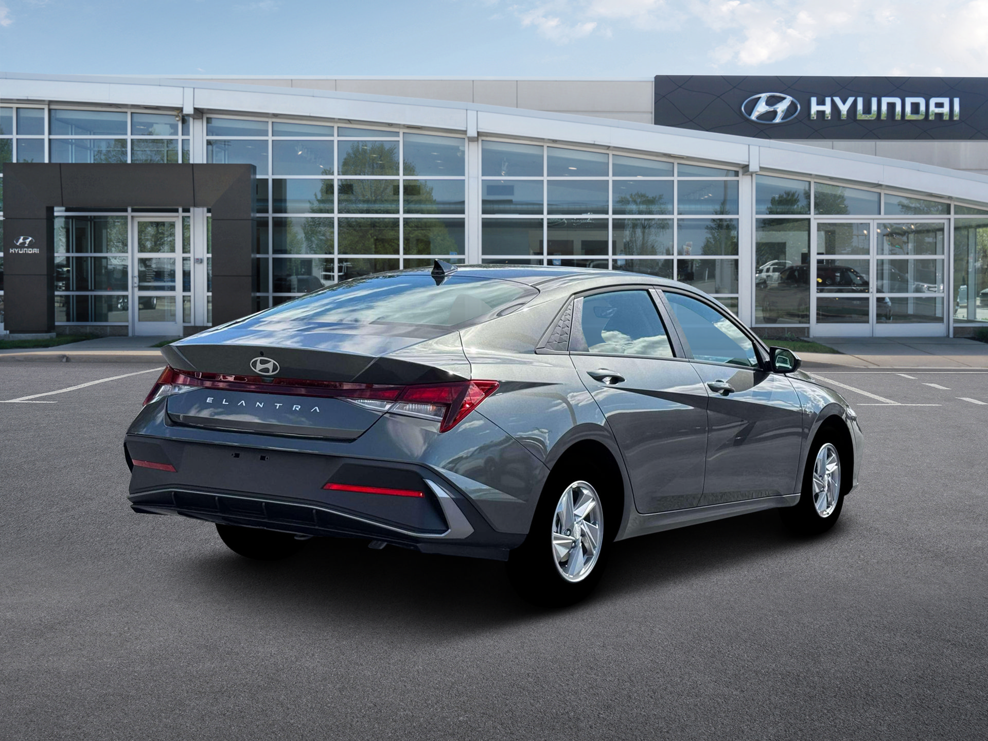 New 2026 Hyundai Elantra SE FWD image 7